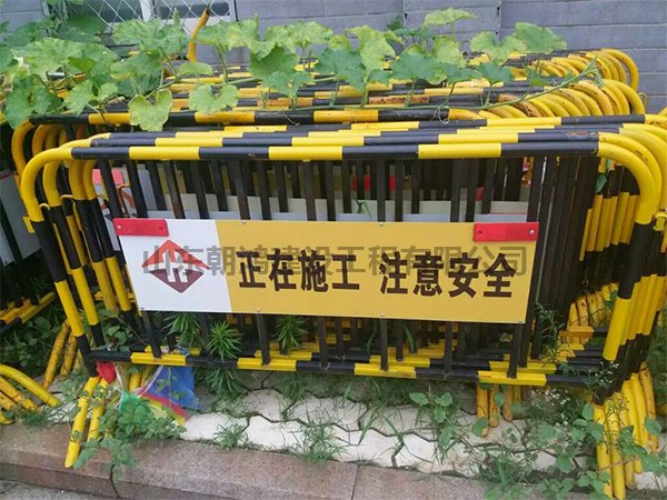 施工護(hù)欄
